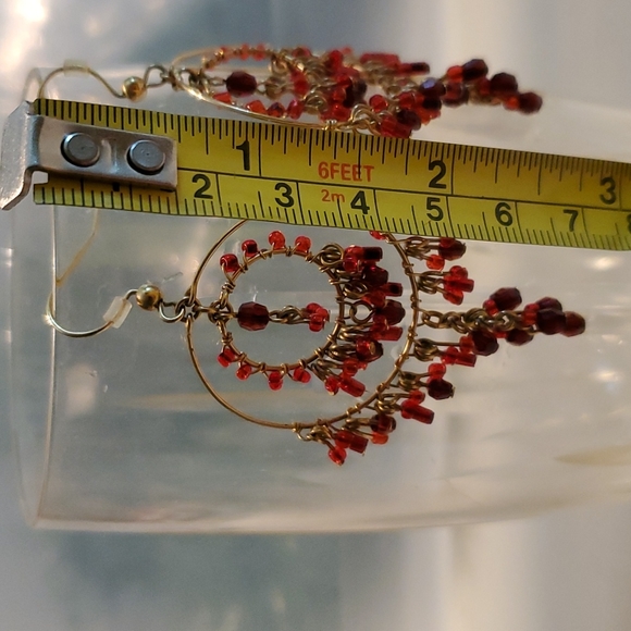 Red and goldtone dangle earrings - Picture 3 of 3